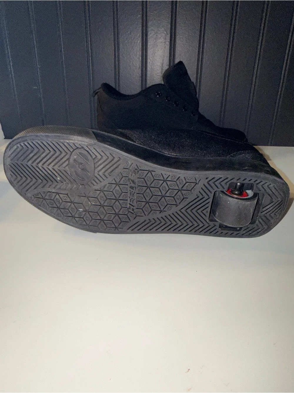 Black Heeleys Men's Slip-On Casual Shoes - Heelys Pro 20